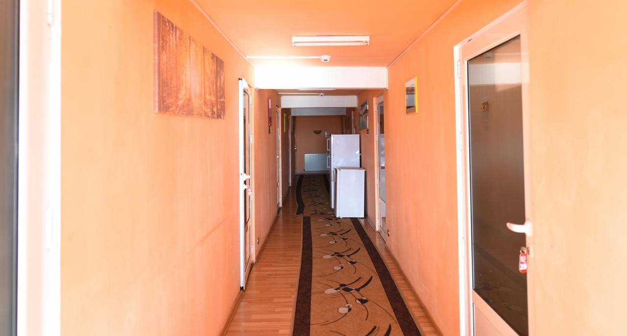 Pensiunea Dealul Viilor Deva Buitenkant foto